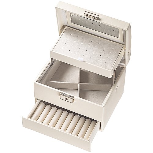 ����� ������ �������� 3 ����� �� ����� ���